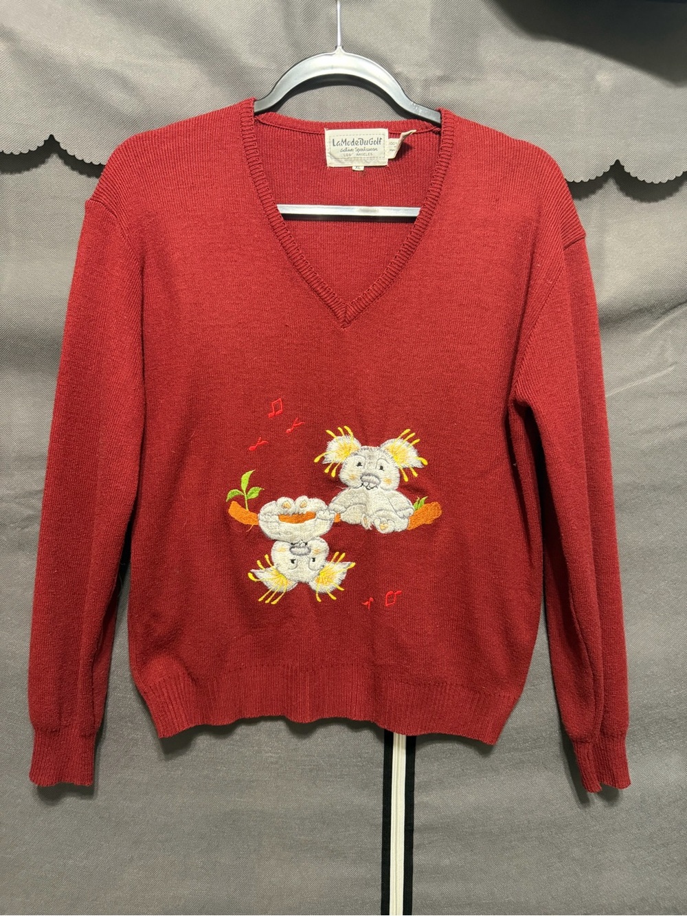Burgundy Vintage Acrylic Golf Sweater with Embroidered Koalas